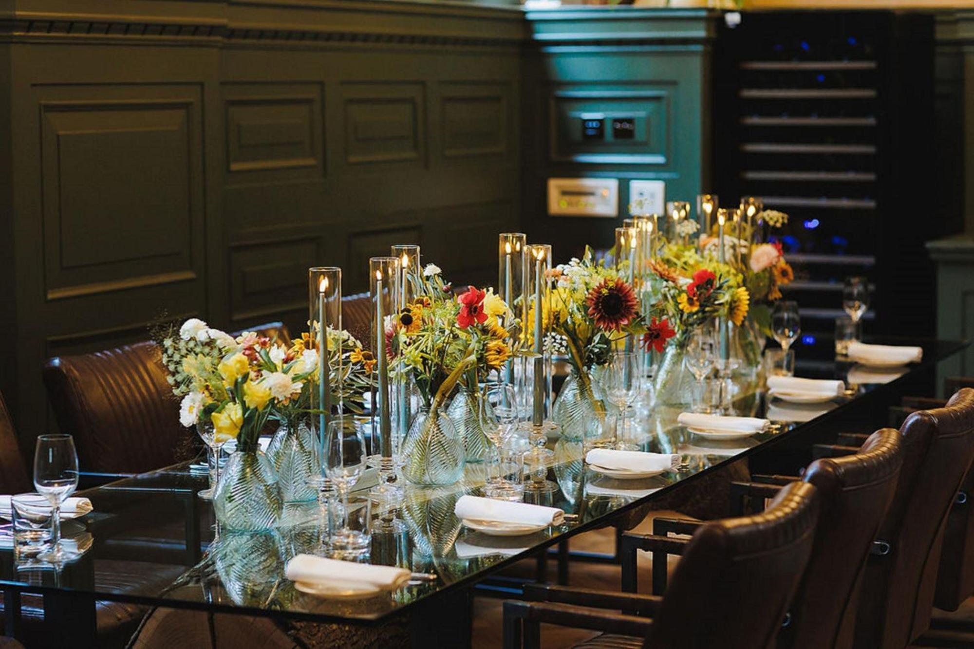 Stock Exchange Hotel, Manchester, Autograph Collection エクステリア 写真 A table at the restaurant