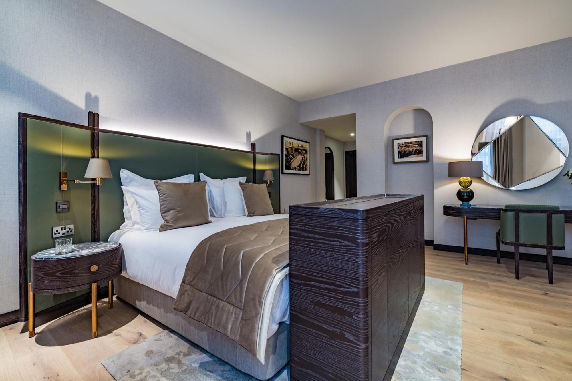 Stock Exchange Hotel, Manchester, Autograph Collection エクステリア 写真 A bedroom at The Ivy Collection