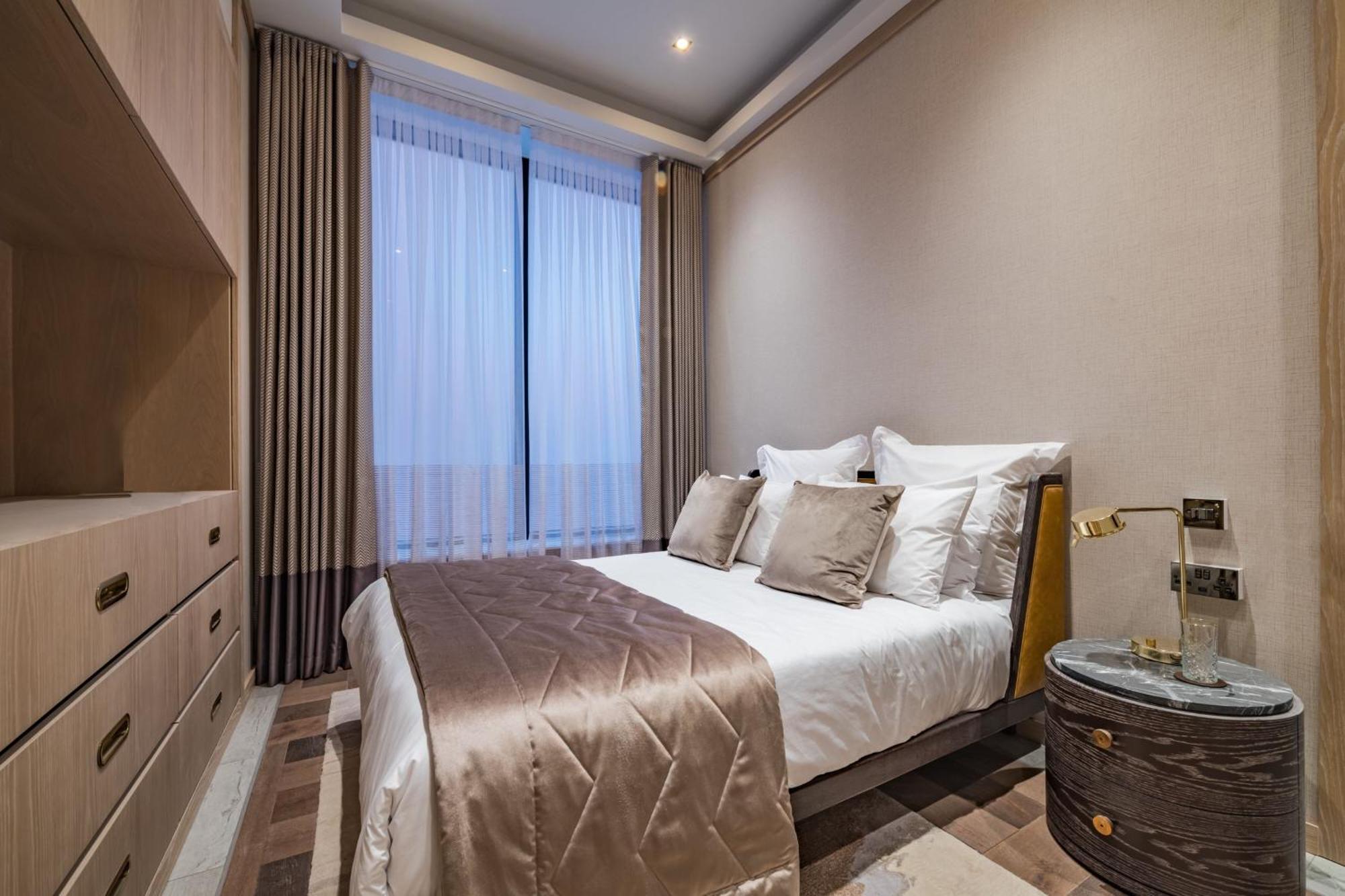 Stock Exchange Hotel, Manchester, Autograph Collection エクステリア 写真 A bedroom at The Ritz London