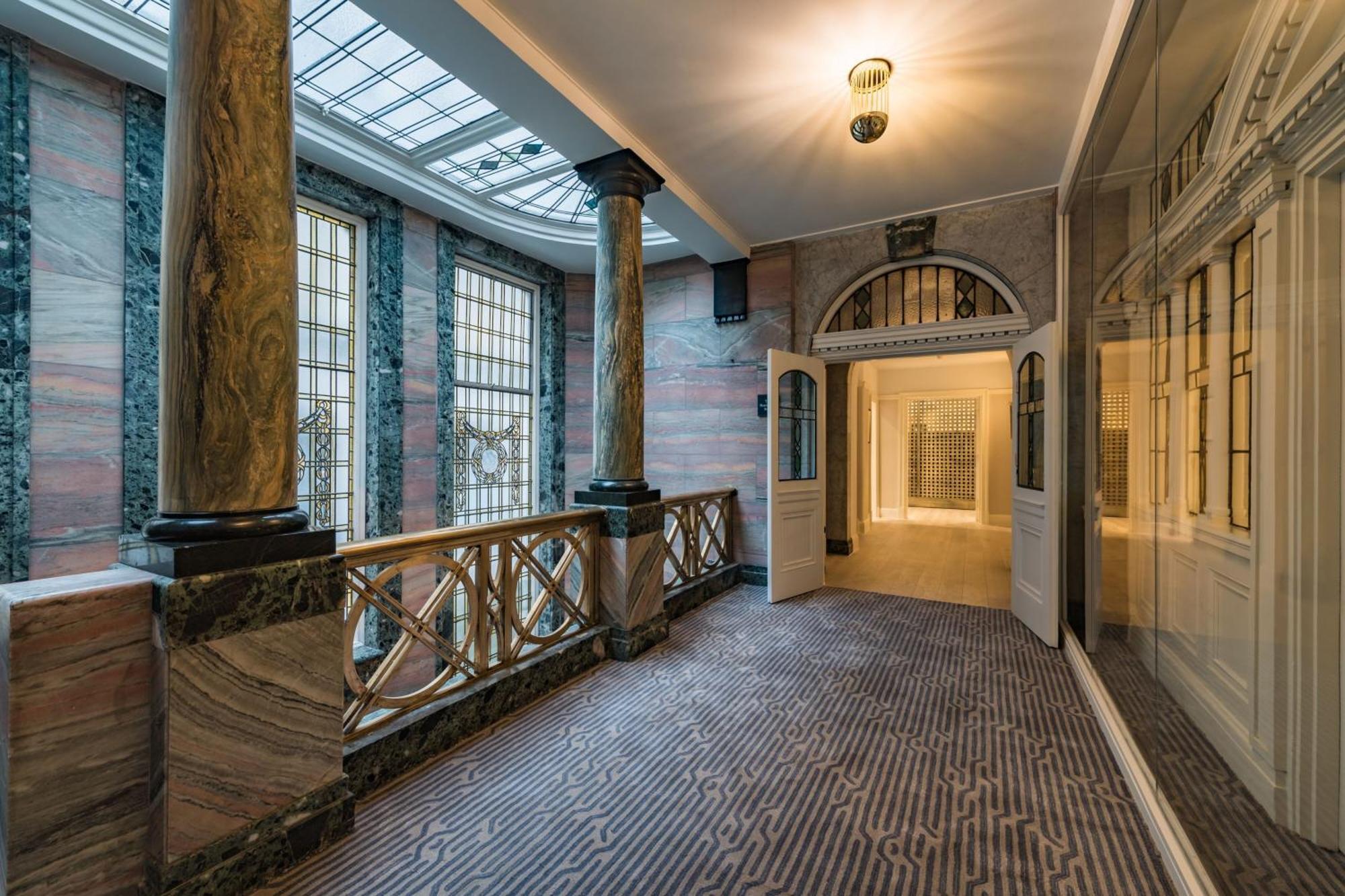 Stock Exchange Hotel, Manchester, Autograph Collection エクステリア 写真 The interior of the National Museum of Scotland